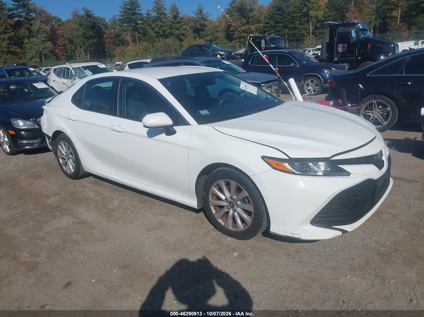 Vin: 4t1b11hk7ju633196, lot: 46791076, toyota camry le 20181
