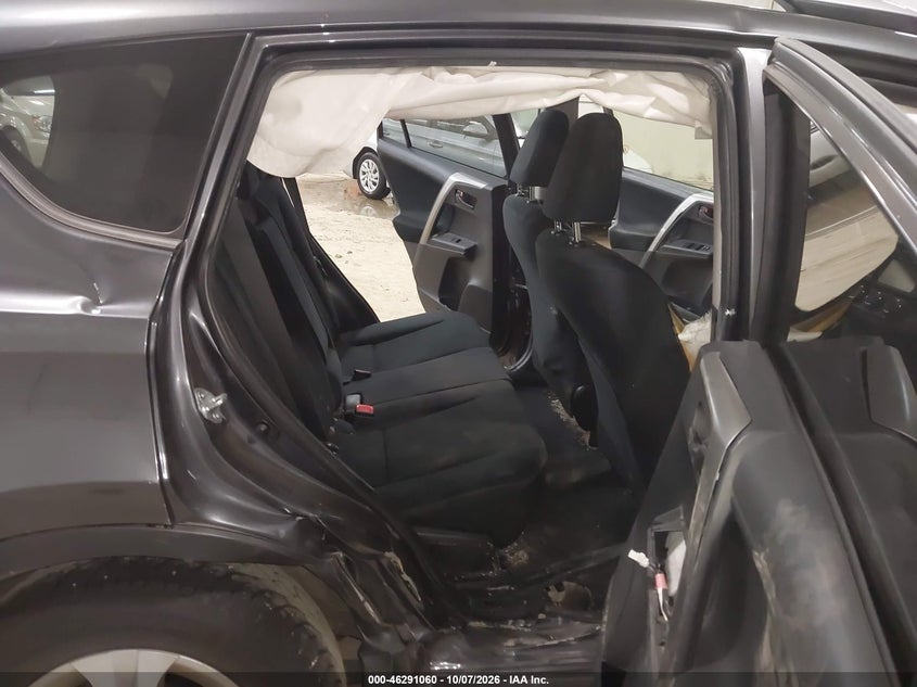 TOYOTA RAV4 - zdjęcie 8