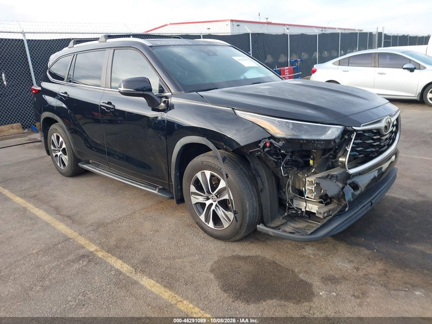 Vin: 5tdkdrahxps013898, lot: 46791252, toyota highlander xle 2023 img_1