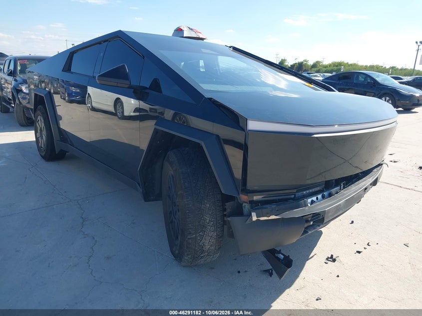 Vin: 7g2cehed2ra043997, lot: 46791345, tesla cybertruck all-wheel drive 2024 img_1