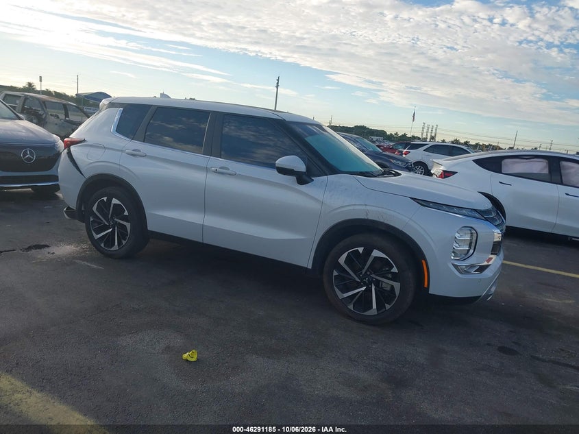 2024 MITSUBISHI OUTLANDER SE 2.5 2WD/SE BLACK EDITION S-AWC/SE BLACK EDITION W/PANO ROOF S-AWC