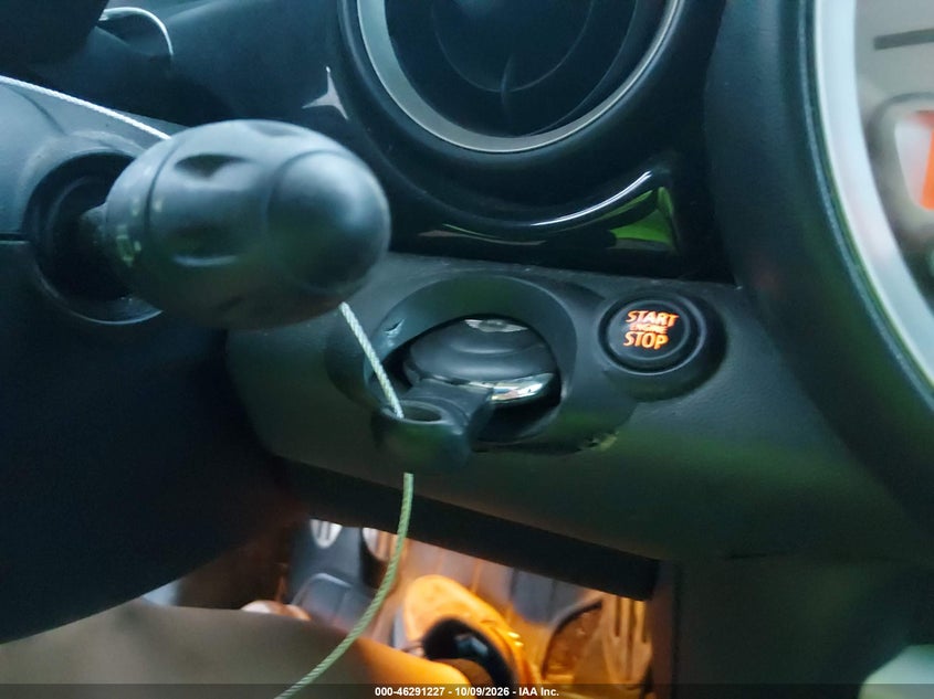 2007 MINI COOPER S · Фото 11