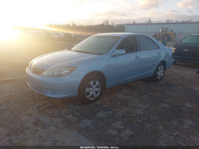 2005 Toyota Camry Le, Левый зад, IAAI, VIN 4T1BE32K25U969126 — фото 2
