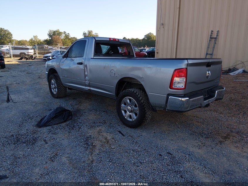 Vin: 3c6mr5al1lg245944, lot: 46791534, ram 2500 tradesman  4x4 8' box 20203
