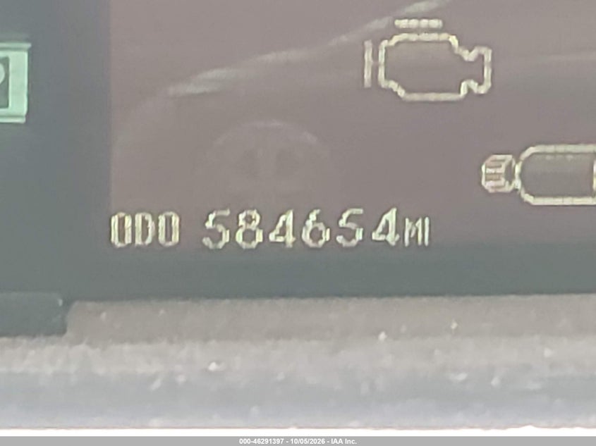 2015 TOYOTA PRIUS TWO · Photo 15