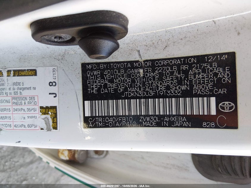 2015 TOYOTA PRIUS TWO · Photo 9