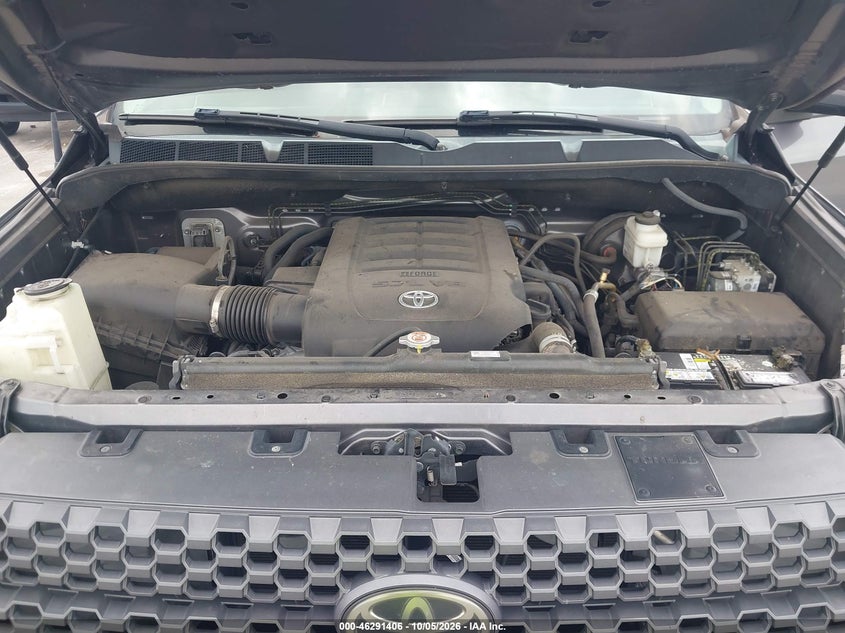 TOYOTA TUNDRA - zdjęcie 10