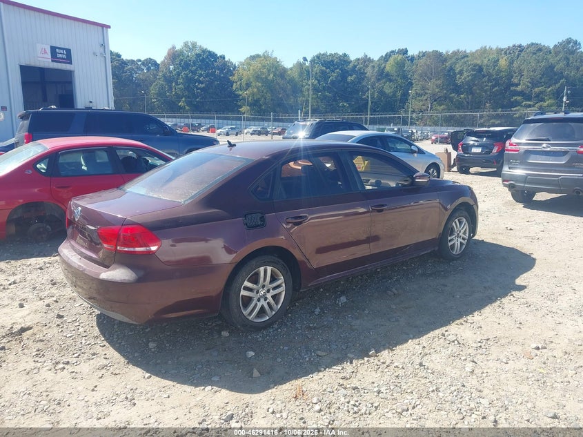 2013 VOLKSWAGEN PASSAT 2.5L S · Photo 4