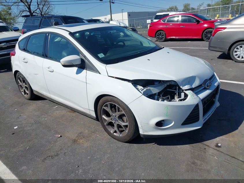 Vin: 1fadp3k26el221725, lot: 46791713, ford focus se 20141
