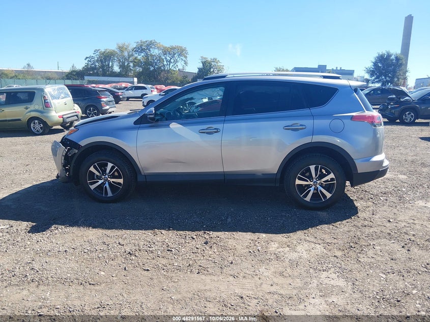 TOYOTA RAV4 - zdjęcie 14