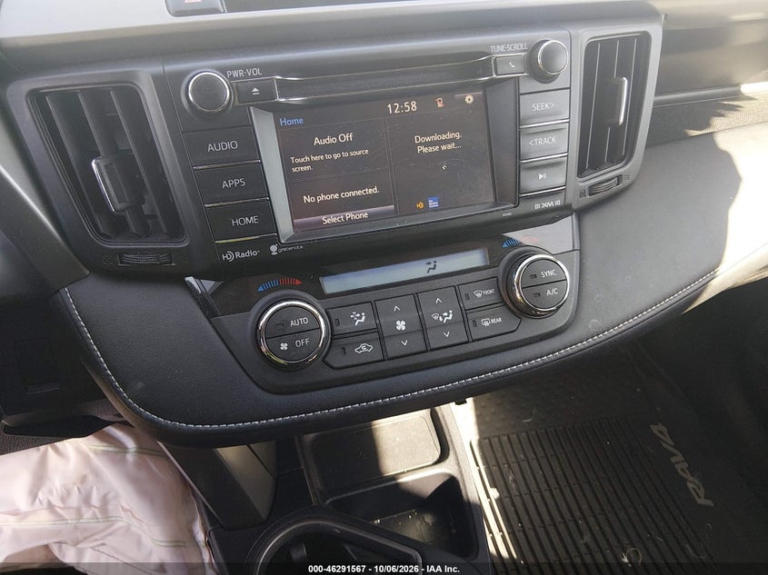 TOYOTA RAV4 - zdjęcie 18