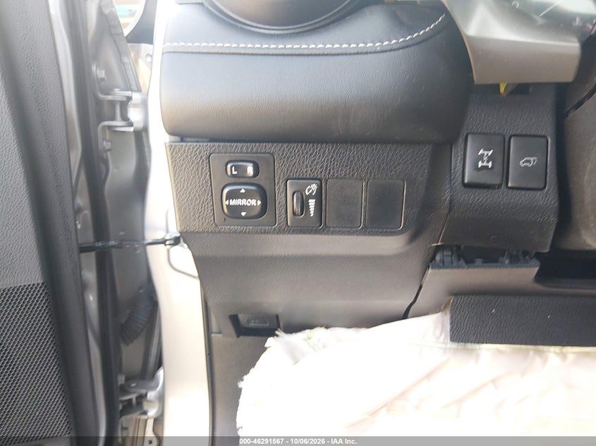 TOYOTA RAV4 - zdjęcie 20