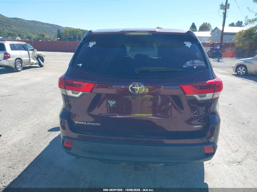 TOYOTA HIGHLANDER - zdjęcie 17