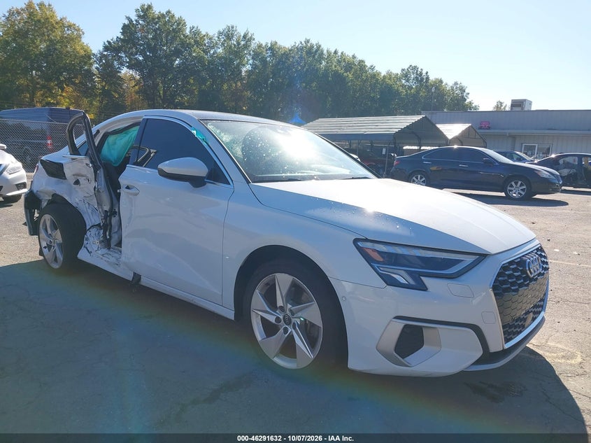 Vin: wauaudgy7pa062248, lot: 46791795, audi a3 premium 40 tfsi front-wheel drive s tronic 2023 img_1