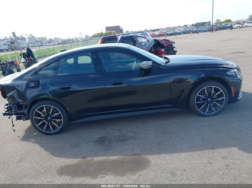 BMW I4 - zdjęcie 14