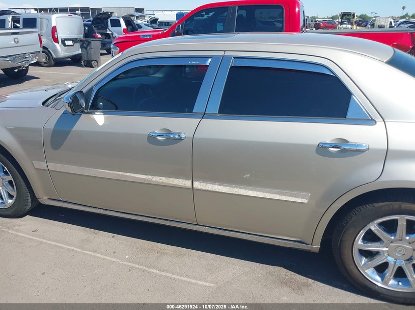 Photo 15 - CHRYSLER 300C