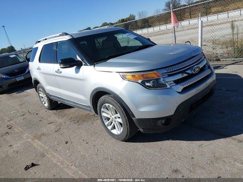 Vin: 1fm5k8d88dga88108, lot: 46792124, ford explorer xlt 2013 img_1