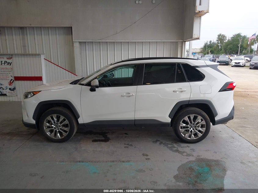 TOYOTA RAV4 - zdjęcie 14