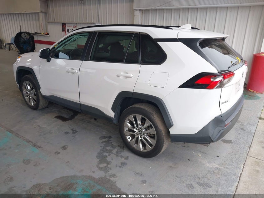 TOYOTA RAV4 - zdjęcie 3