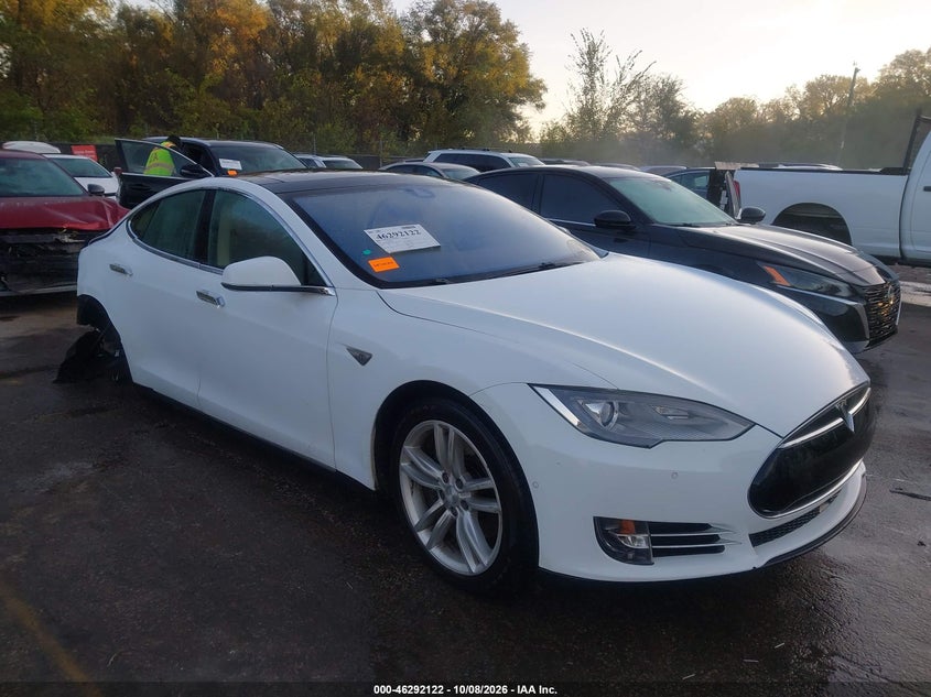Vin: 5yjsa1h28ff083821, lot: 46792285, tesla model s 70d/85d/p85d 2015 img_1