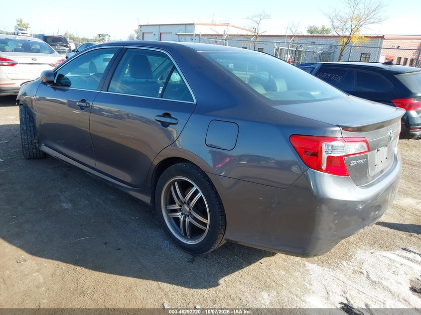 Vin: 4t1bf1fk1eu819861, lot: 46792383, toyota camry se 20143