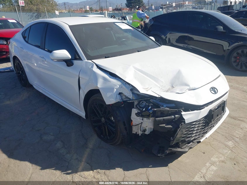 2025 TOYOTA CAMRY SE
