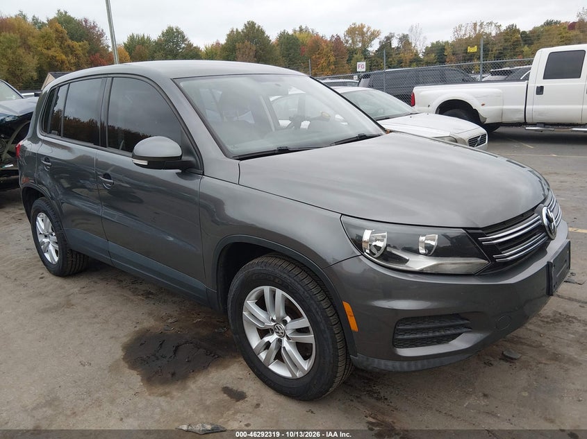 Vin: wvgbv3ax8dw592253, lot: 46792482, volkswagen tiguan s 2013 img_1