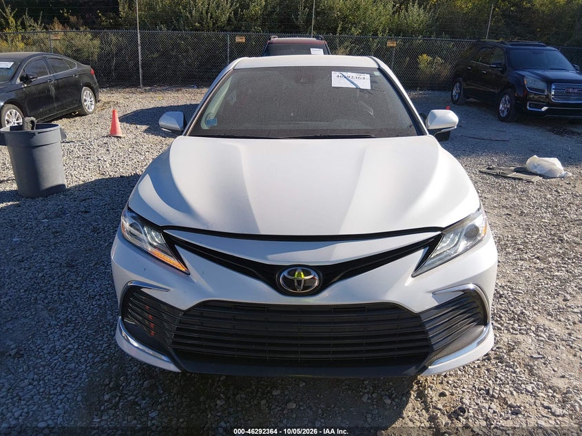 TOYOTA CAMRY - zdjęcie 12