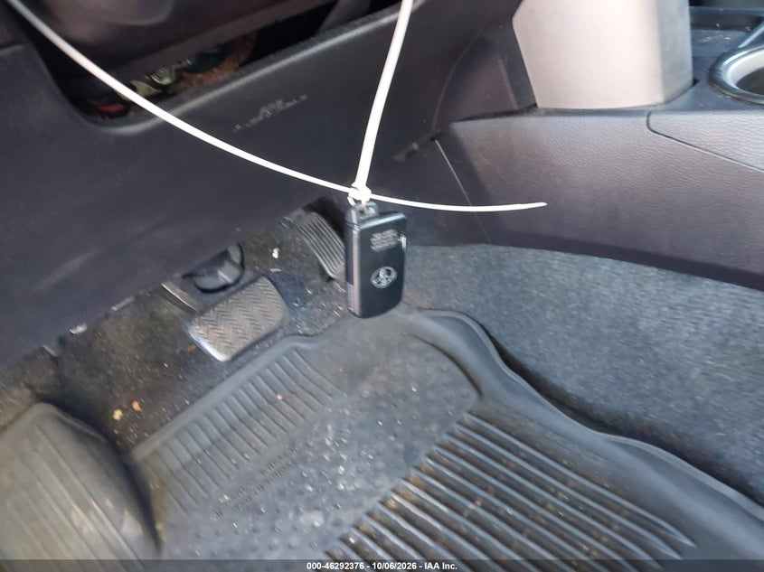 TOYOTA RAV4 - zdjęcie 11