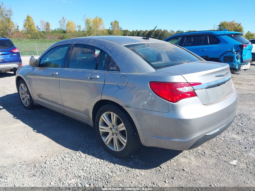 Vin: 1c3ccbab9dn705893, lot: 46792567, chrysler 200 lx 20133