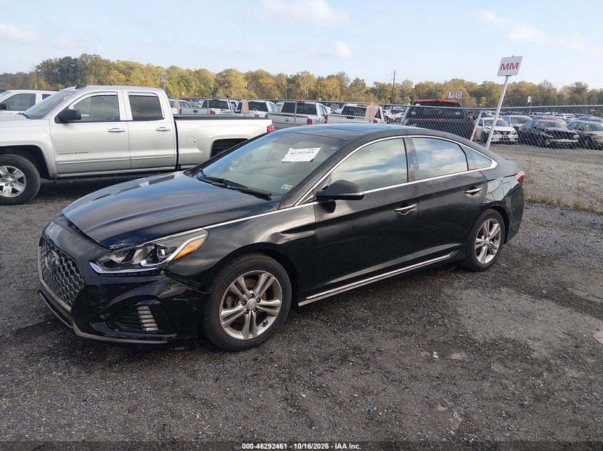 2018 Hyundai Sonata Sport, Front End, IAAI, VIN 5NPE34AF7JH631842 — photo 2