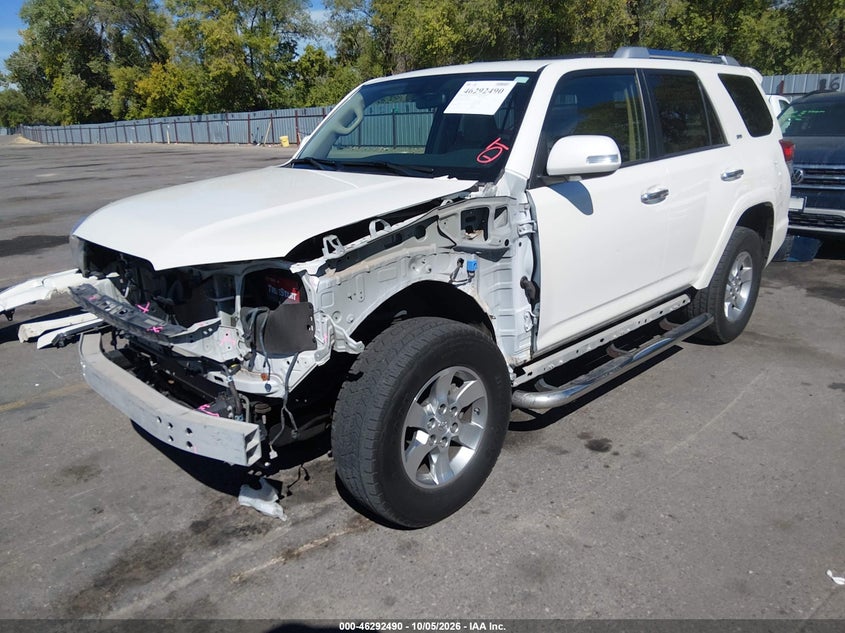 Vin: jtebu5jr3d5146128, lot: 46792653, toyota 4runner sr5 20132