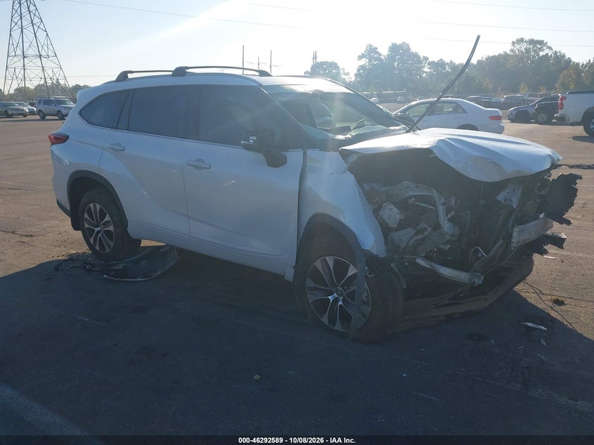 Vin: 5tdhzrbh0ns170962, lot: 46792752, toyota highlander xle 20221
