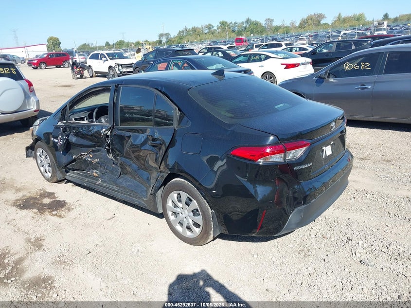 2026 TOYOTA COROLLA LE · Фото 3