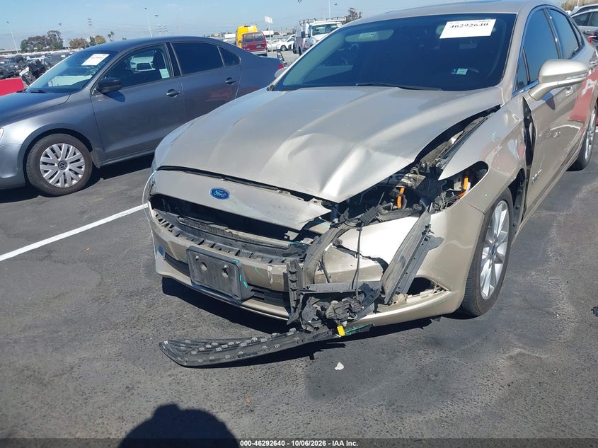 2018 FORD FUSION ENERGI SE LUXURY · Фото 6