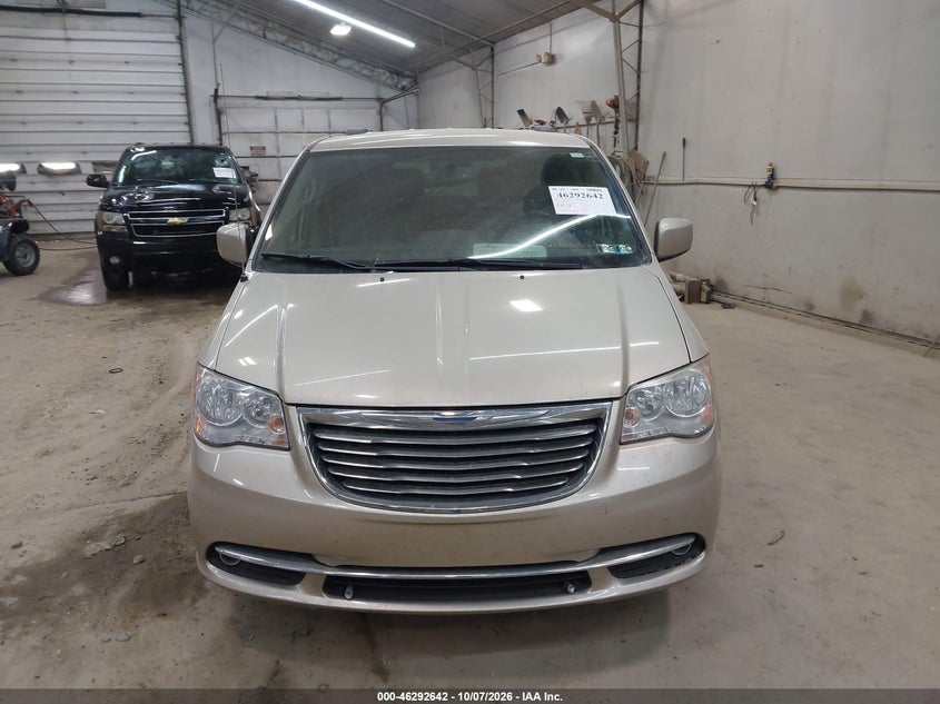 2014 CHRYSLER TOWN & COUNTRY TOURING · Фото 12