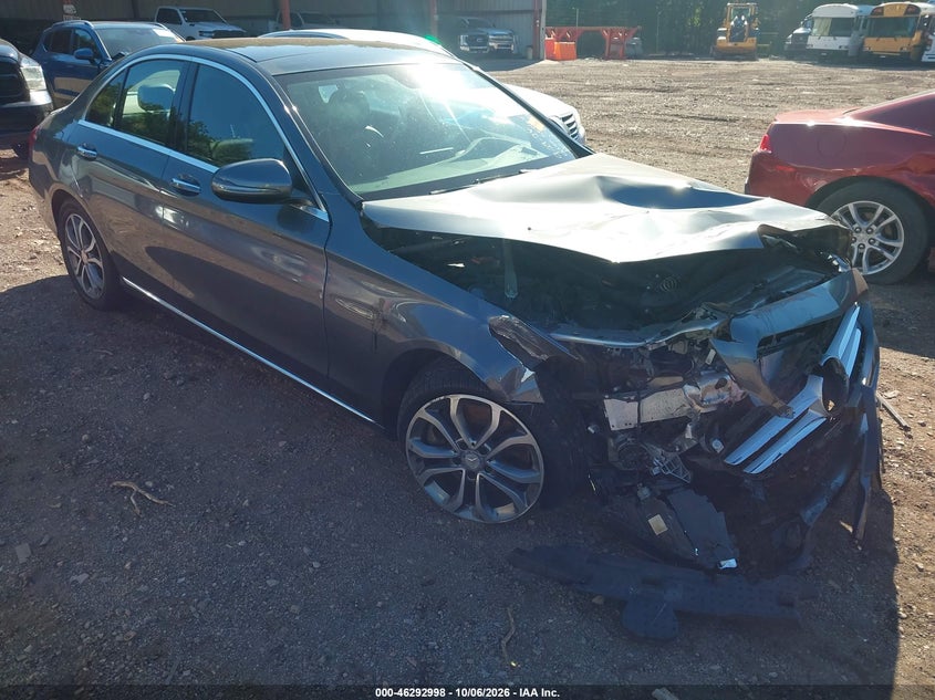 Vin: 55swf4kb6hu223105, lot: 46793161, mercedes-benz c 300 4matic 2017 img_1