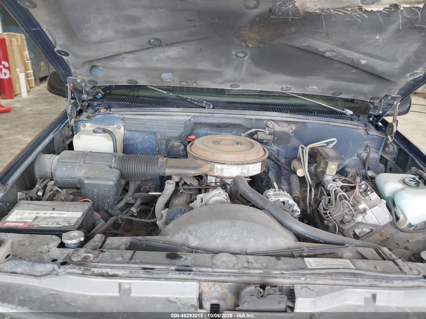 CHEVROLET SUBURBAN 1994 VIN 1GNGK26K3RJ436241