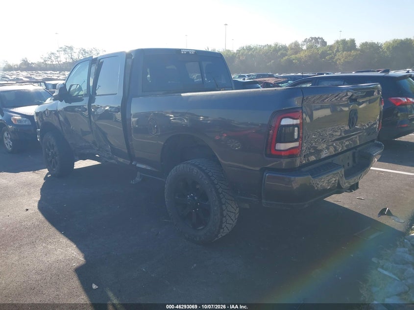 Vin: 3c6ur5dl0mg657026, lot: 46793232, ram 2500 big horn  4x4 6'4 box 20213