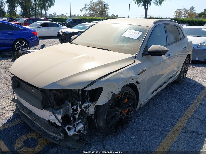 Vin: wa1vabge6nb023174, lot: 46793376, audi e-tron chronos quattro 20222