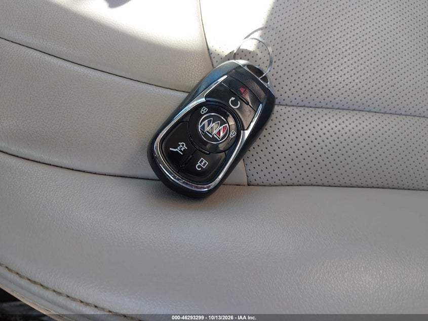 2022 BUICK ENCLAVE AWD ESSENCE · Фото 11