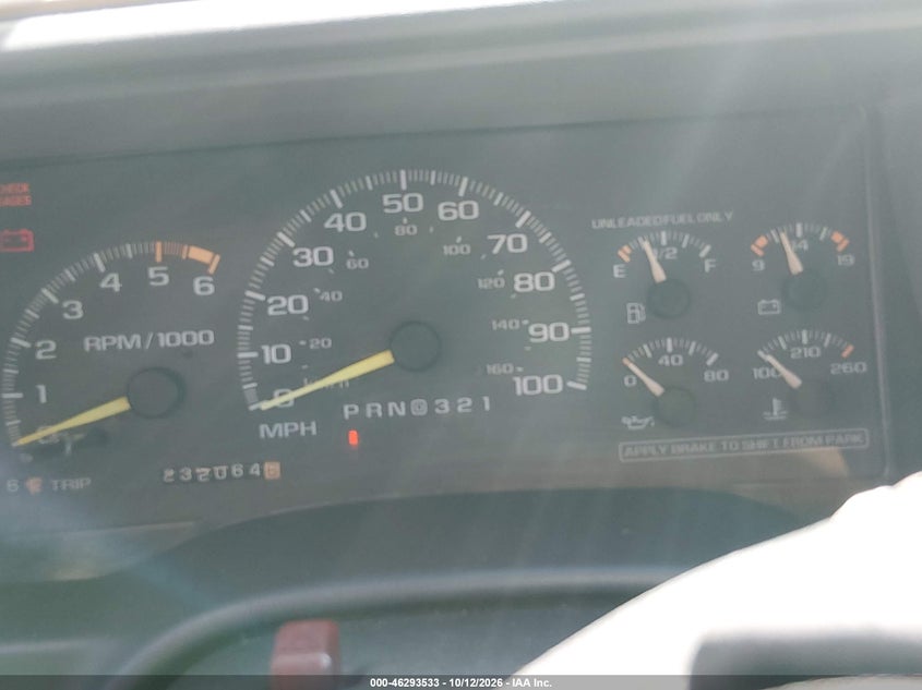 CHEVROLET SUBURBAN 1996 VIN 1GNEC16R4TJ387313