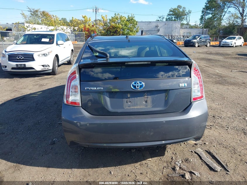 2015 TOYOTA PRIUS TWO · Фото 16