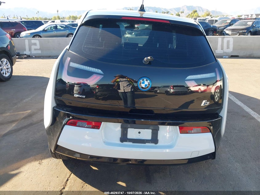 2017 BMW I3 94 AH W/RANGE EXTENDER · Photo 17