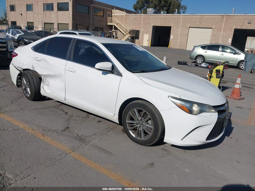 TOYOTA CAMRY - zdjęcie 1