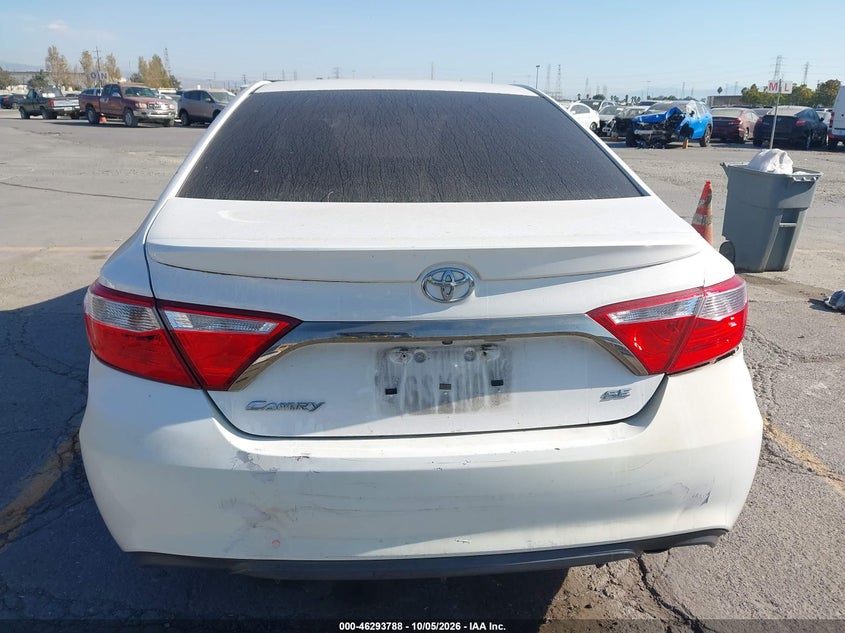 TOYOTA CAMRY - zdjęcie 16