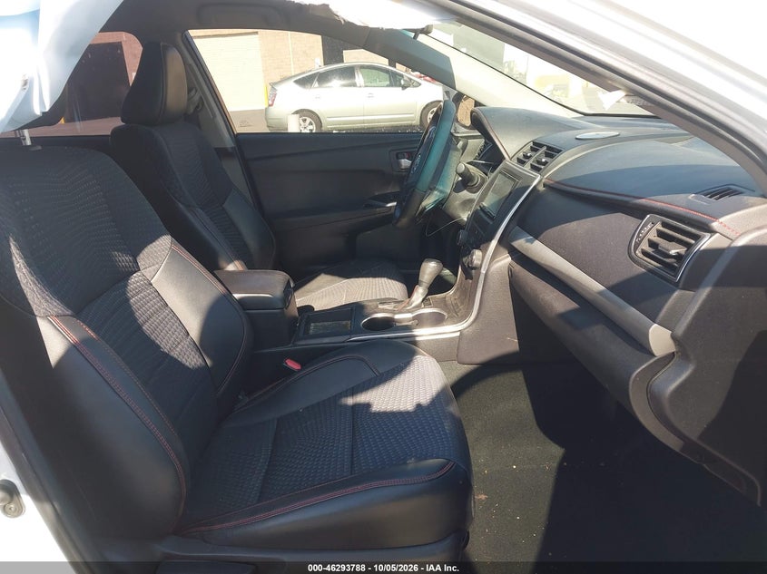 TOYOTA CAMRY - zdjęcie 5
