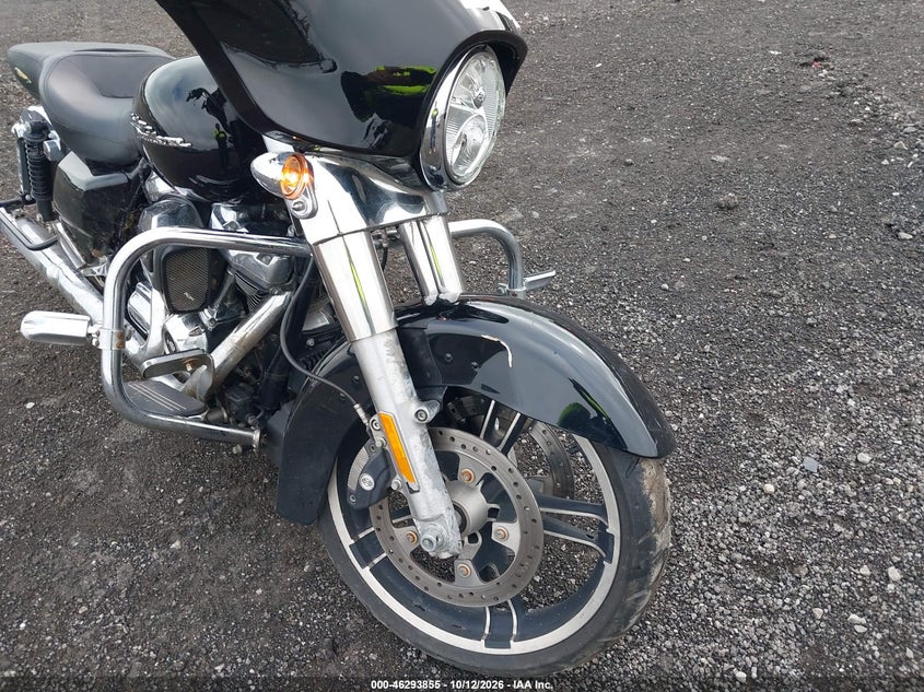 HARLEY-DAVIDSON FLHX 2018