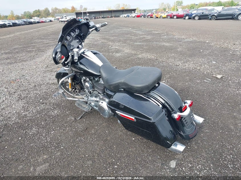 HARLEY-DAVIDSON FLHX 2018