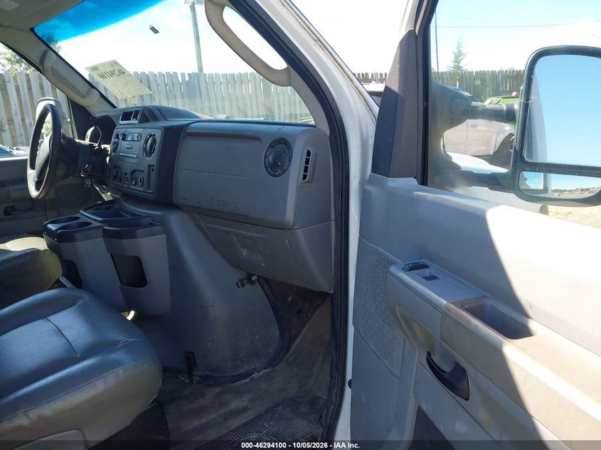 2012 FORD E-150 COMMERCIAL · Фото 5